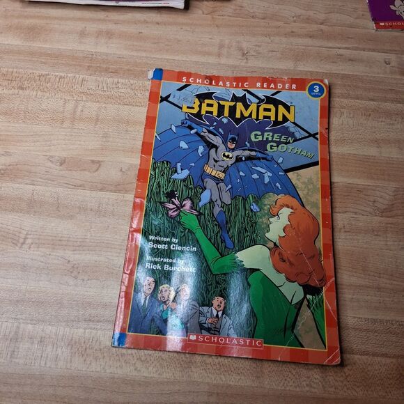 6 Kids Children's Book Lot Clifford Batman Pooh Moose Muffin Scholastic Felicia - Picture 6 of 7